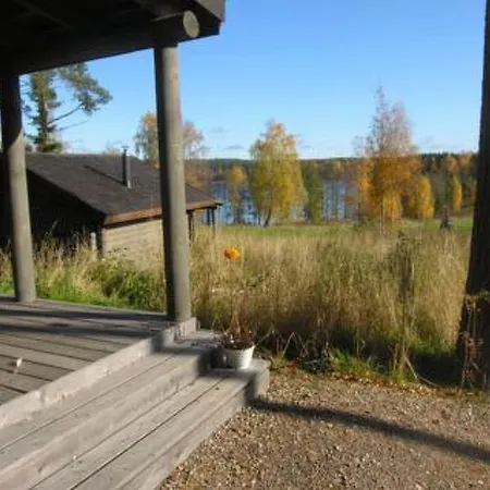 Holiday Aino, Leppaniemen Hirsihuvilat Hauho