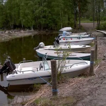Loma-asunnot Holiday Aino, Leppaniemen Hirsihuvilat *